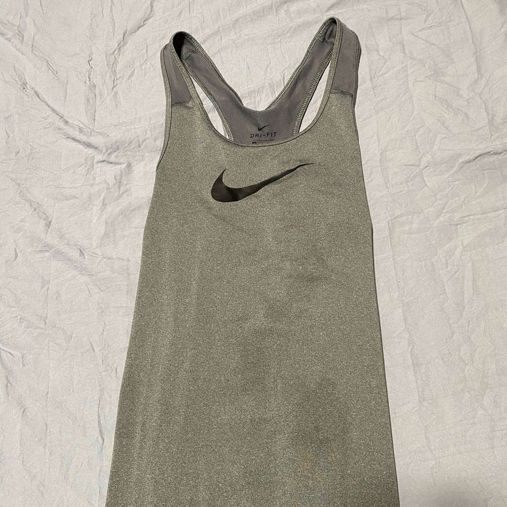 nike tank